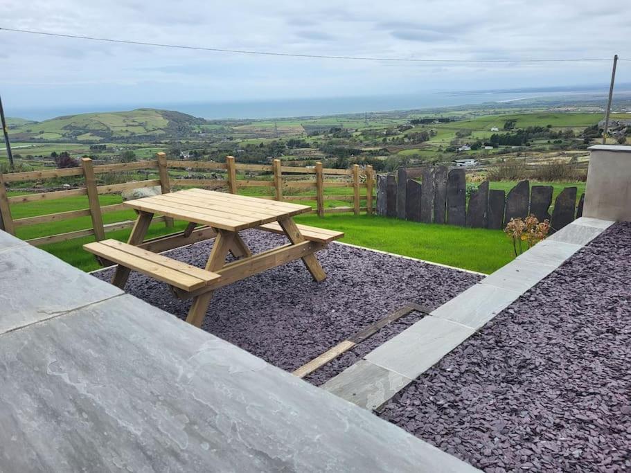 Amazing Coastal & Sunset Views In Eryri Villa Llanllyfni Екстериор снимка